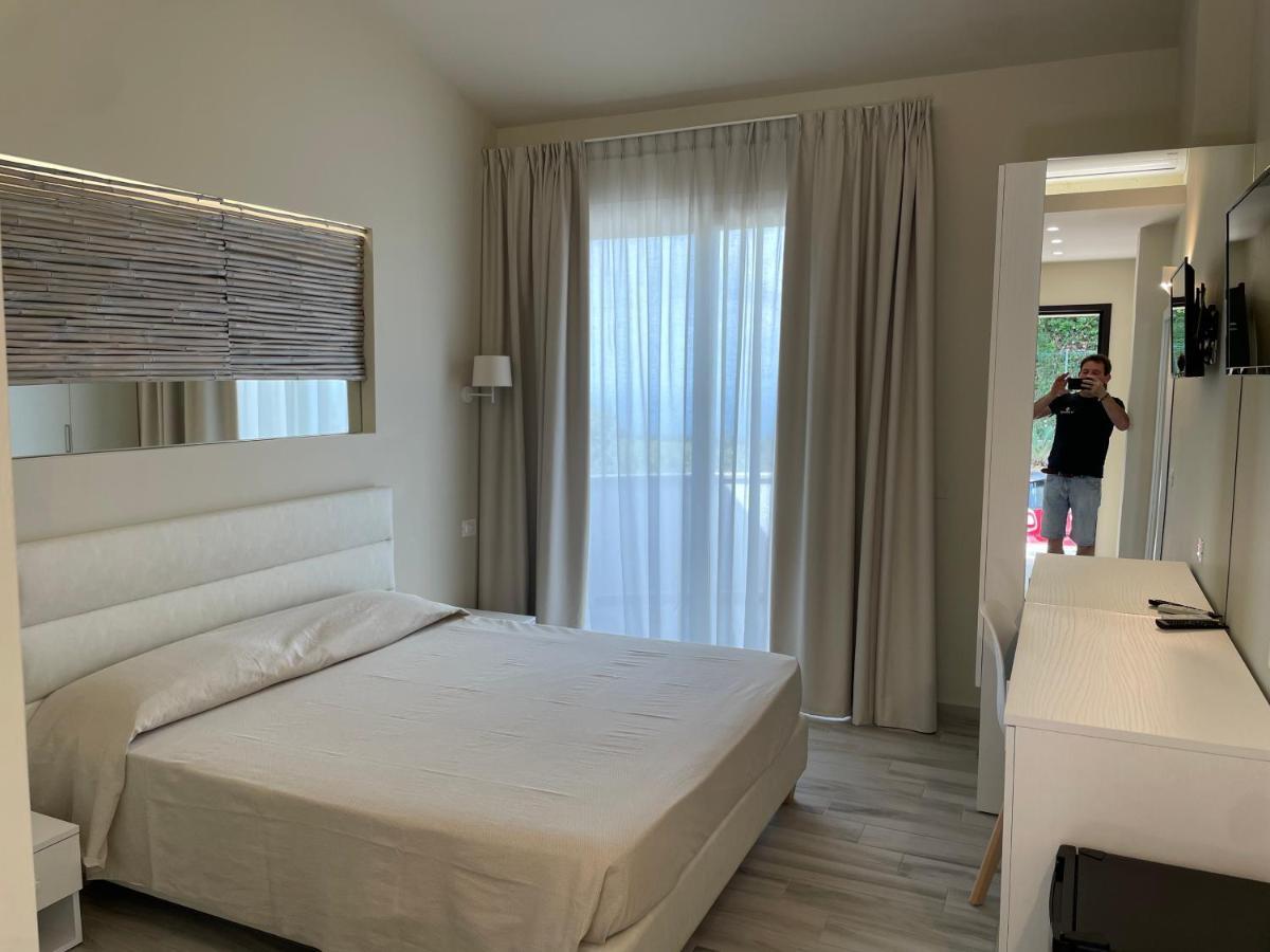 Borgo San Cosmo Tropea Bed & Breakfast Brattiro Eksteriør bilde