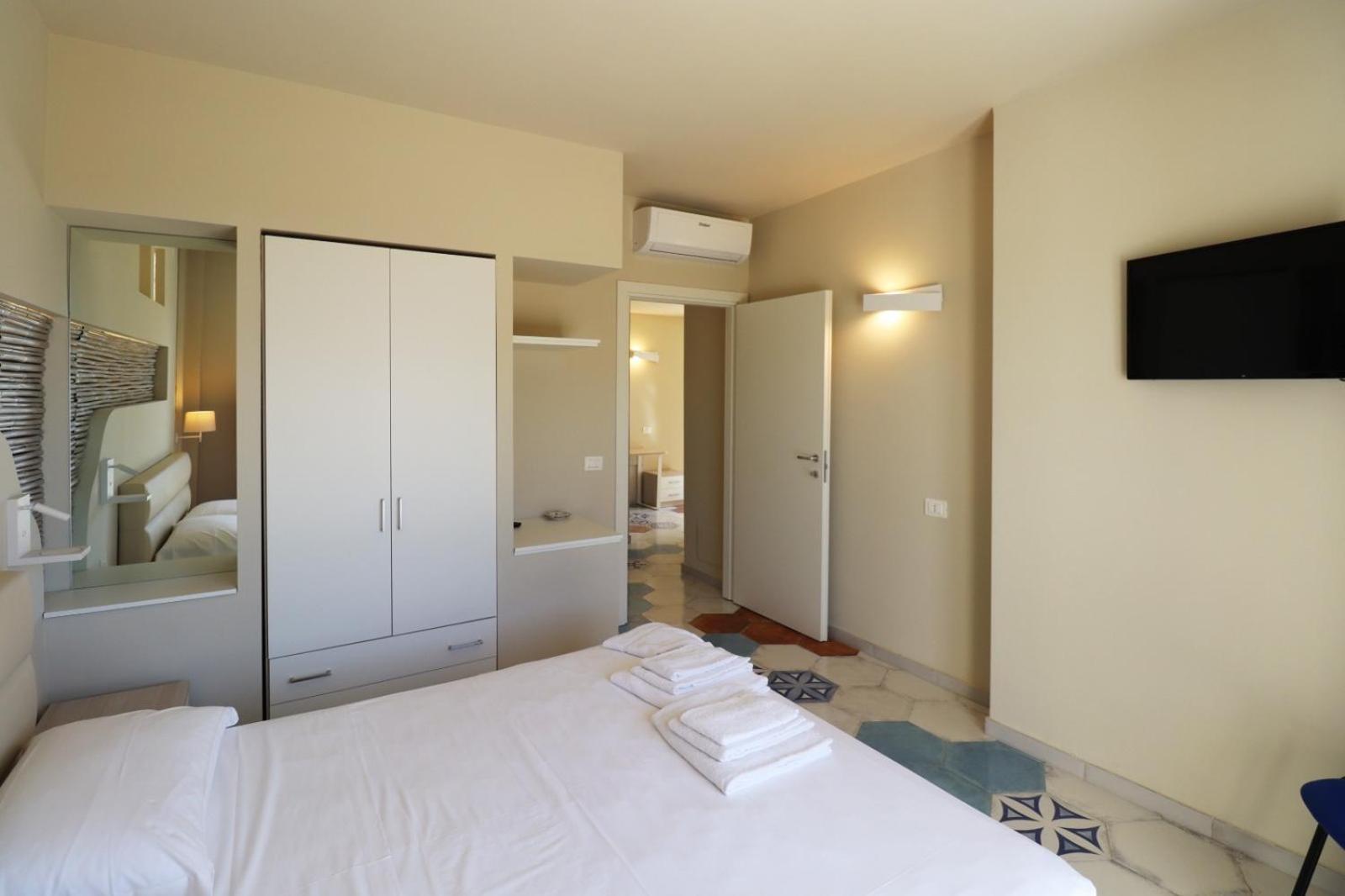 Borgo San Cosmo Tropea Bed & Breakfast Brattiro Eksteriør bilde