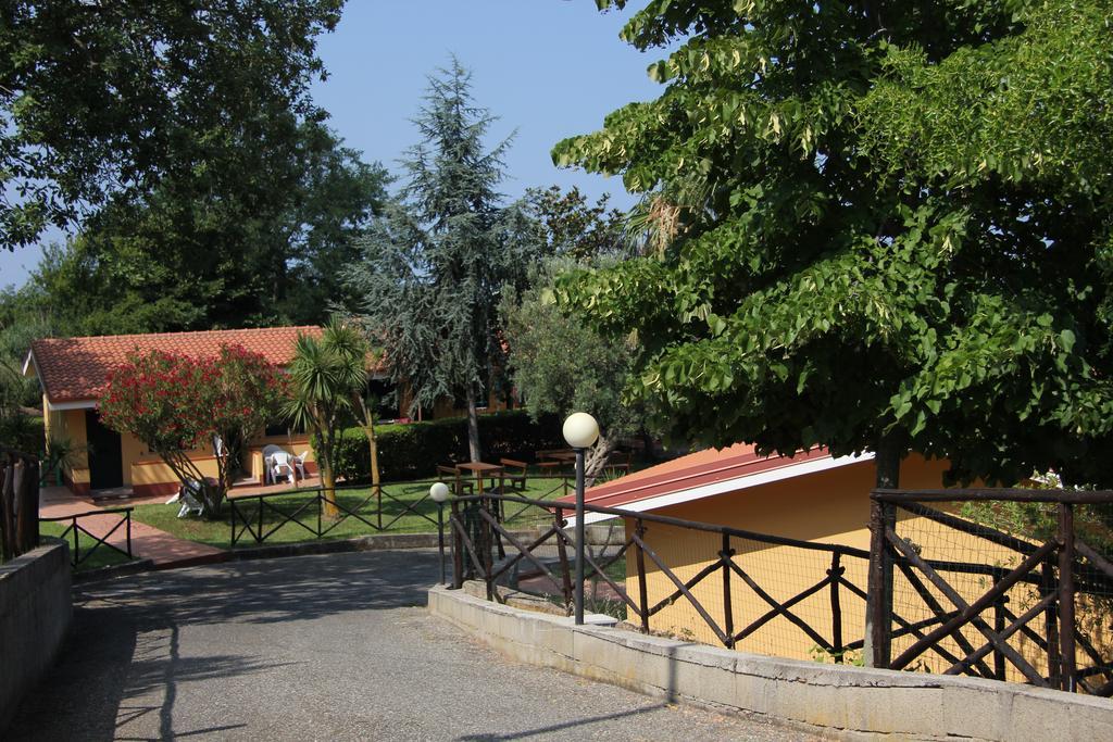 Borgo San Cosmo Tropea Bed & Breakfast Brattiro Eksteriør bilde