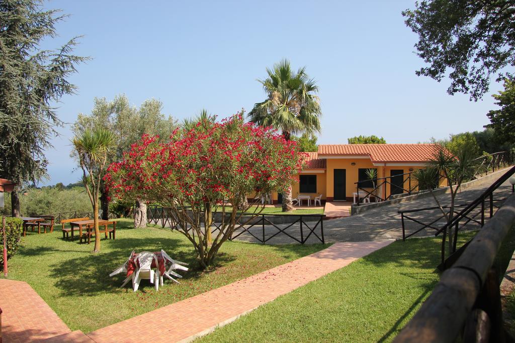 Borgo San Cosmo Tropea Bed & Breakfast Brattiro Eksteriør bilde