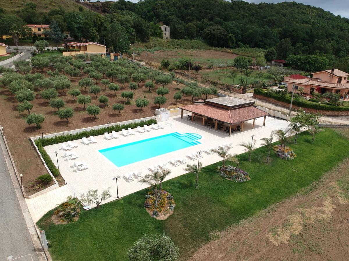 Borgo San Cosmo Tropea Bed & Breakfast Brattiro Eksteriør bilde